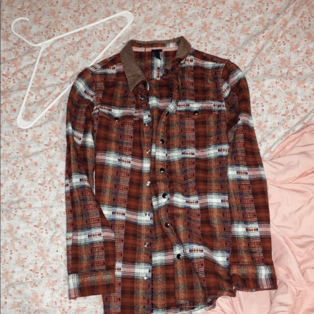 Nice red flannel shirt. Absolutely love it.